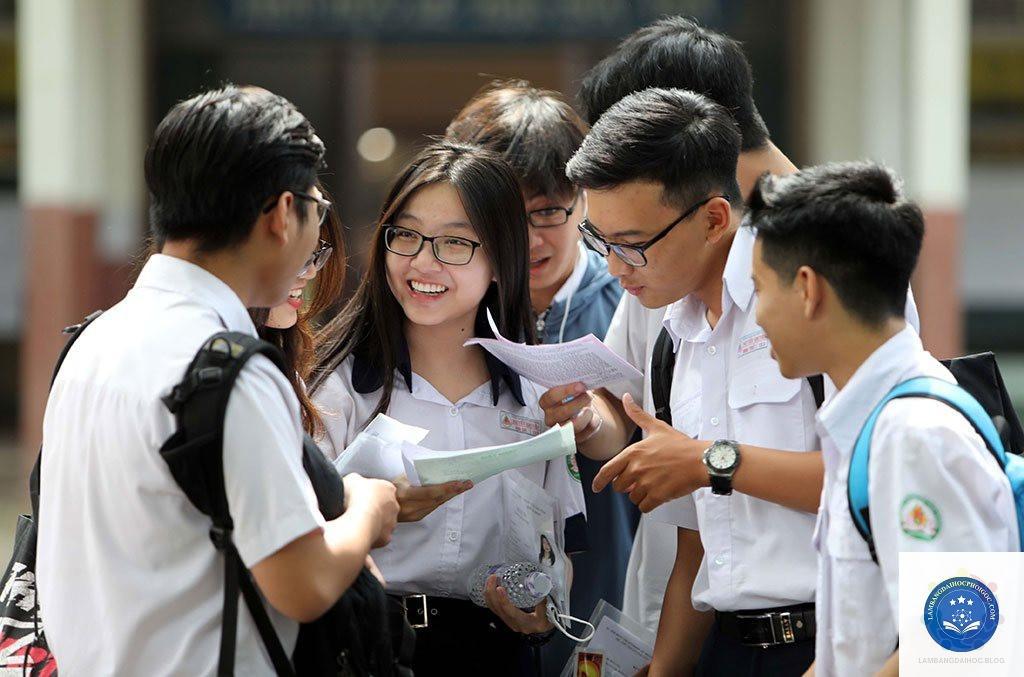 Làm Bằng Đại học – Giải pháp đáp ứng nhu cầu thực tế của sinh viên và người lao động