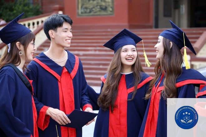 Bằng đại học và thăng tiến sự nghiệp: Mối liên hệ đa chiều cần nhìn nhận đúng đắn