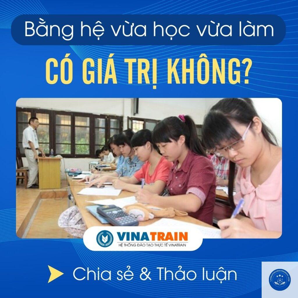 Hệ đào tạo Vừa làm vừa học (Tại chức): Linh hoạt cho người đi làm