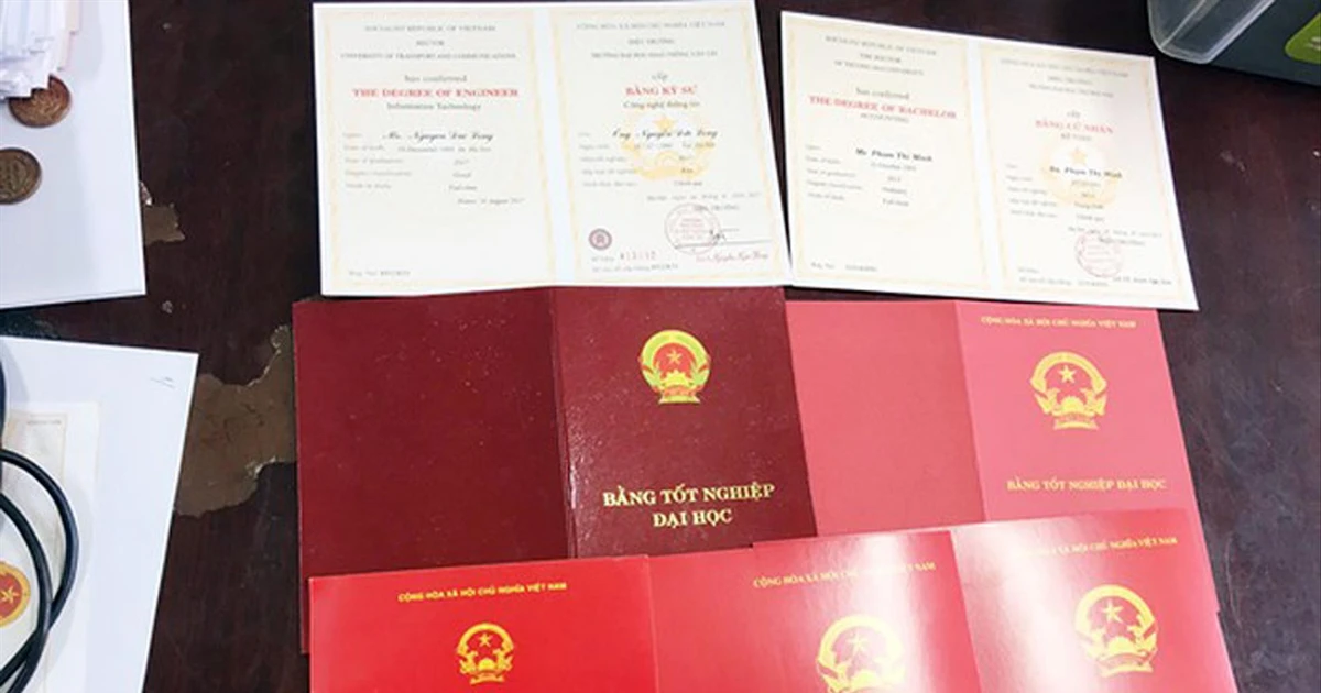 phân biệt bằng đại học thật giả - Image 4